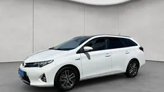 Gebraucht 2015 Toyota Auris Hybrid Life+ Kombi | 15.880 € (Fairer Preis)