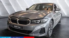 Skyscraper grau Neu 2025 BMW 318 Comfort Edition Limousine | 39.490 € (Superpreis)