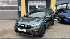 Zederngrün Neu 2024 Dacia Jogger Extreme Van / Kleinbus | 22.950 € (Fairer Preis)