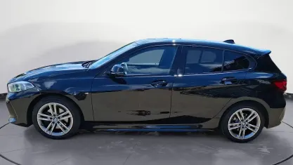Gebraucht BMW 118 M Sport 140 PS (102 kW) 2019 Schwarz Kleinwagen