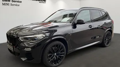 Black sapphire metallic (schwarz) Gebraucht 2020 BMW X5 M50 Performance SUV | 54.900 € (Fairer Preis)