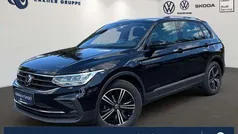 Schwarz Gebraucht 2023 VW Tiguan Active SUV | 32.299 € (Fairer Preis)