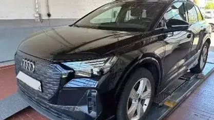 Gebraucht Audi Q4 e-tron Advanced Plus 150 kW (204 PS) 2023 Schwarz SUV