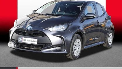 Gebraucht Toyota Yaris 92 PS (67 kW) 2023 Marlingrau metallic (grau) Kleinwagen