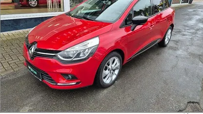 Rot Gebraucht 2016 Renault Clio IV LIMITED Limousine | 7.450 € (Fairer Preis)