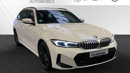 Gebraucht 2024 BMW 330e M Sport Kombi | 43.841 € (Guter Preis)
