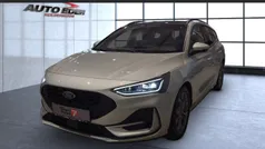 Silber Gebraucht 2023 Ford Focus ST-Line Kombi | 25.900 € (Fairer Preis)