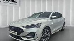 Silber Gebraucht 2024 Ford Focus ST-Line X Limousine | 25.550 € (Fairer Preis)