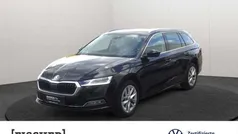 Schwarzmagic perleffekt (schwarz) Gebraucht 2023 Skoda Octavia Style Kombi | 29.980 € (Fairer Preis)