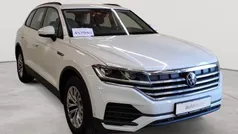 Pure white Gebraucht 2021 VW Touareg SUV | 38.990 € (Superpreis)