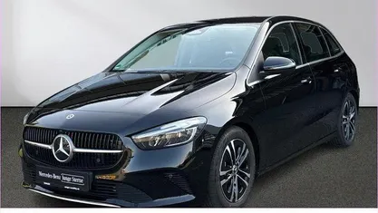 Gebraucht Mercedes B200 Advanced 150 PS (110 kW) 2025 Schwarz Van / Kleinbus