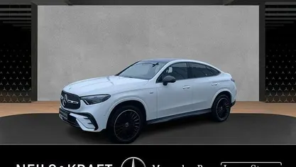 Gebraucht Mercedes GLC300e AMG 333 PS (244 kW) 2025 Weiß Coupé