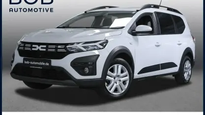 Gebraucht Dacia Jogger Expression 101 PS (74 kW) 2024 Weiß Van / Kleinbus