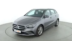 Grau Gebraucht 2019 Mercedes B180 Style Van / Kleinbus | 18.380 € (Fairer Preis)