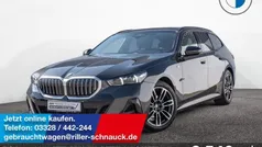 Sophistograu Gebraucht 2024 BMW 520 M Sport Kombi | 50.950 € (Superpreis)
