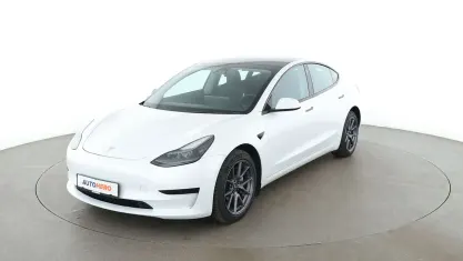 Gebraucht Tesla Model 3 Standard Range Plus 235 kW (320 PS) 2023 Weiß Limousine