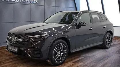 Grau Gebraucht 2024 Mercedes GLC300 AMG Line Premium Plus SUV | 59.500 € (Guter Preis)