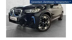 M carbonschwarz metallic Gebraucht 2023 BMW iX3 M Sport SUV | 47.480 € (Guter Preis)