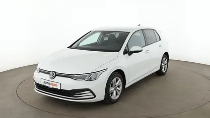 Gebraucht VW Golf VIII Life 150 PS (110 kW) 2022 Weiß Limousine