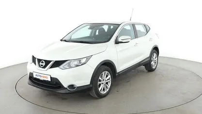 Gebraucht Nissan Qashqai Acenta 116 PS (85 kW) 2016 Weiß SUV