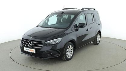 Gebraucht Mercedes T180 Style 116 PS (85 kW) 2023 Schwarz Van / Kleinbus