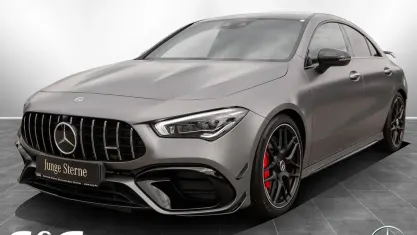 Gebraucht Mercedes CLA45 AMG Night 421 PS (309 kW) 2023 Manufaktur mountaingrau magno Coupé