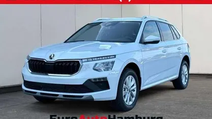 Moonweiß perleffekt/weiß Neu 2025 Skoda Kamiq Selection SUV | 26.380 € (Fairer Preis)