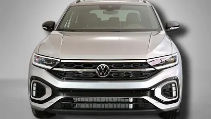 Neu VW T-Roc R-line 150 PS (110 kW) 2026 Pyrit silber metallic pyrit silber metallic SUV