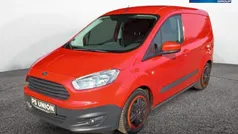 Rot / racerot Gebraucht 2016 Ford Transit Trend Van | 8.990 € (Fairer Preis)