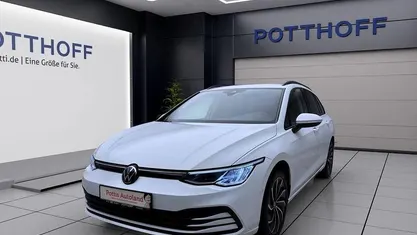 Gebraucht VW Golf VIII Life 116 PS (85 kW) 2023 Kombi