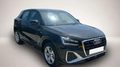 Neu Audi Q2 S-Line 150 PS (110 kW) 2026 Schwarz SUV