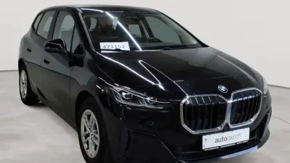 Gebraucht BMW 218 Active Tourer Performance 150 PS (110 kW) 2023 Schwarz uni Van / Kleinbus