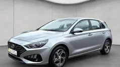 Silber Gebraucht 2023 Hyundai i30 Select Limousine | 17.360 € (Guter Preis)