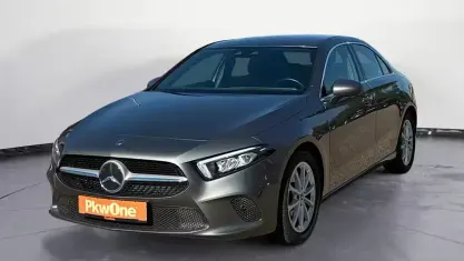 Gebraucht Mercedes A200 Progressive 163 PS (119 kW) 2021 Grau Limousine