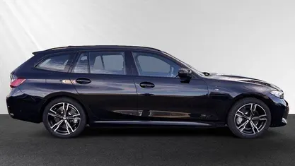Gebraucht 2024 BMW 330 M Sport Kombi | 37.373 € (Superpreis)