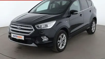 Gebraucht Ford Kuga Titanium 150 PS (110 kW) 2019 Schwarz SUV
