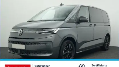 Usata VW Multivan Life 150 CV (110 kW) 2023 Grigio Monovolume