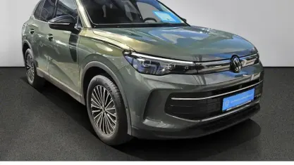 Gebraucht VW Tiguan Goal 131 PS (96 kW) 2025 Grün SUV
