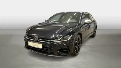 Używany VW Arteon R 320 KM (235 kW) 2024 Czarny Kombi