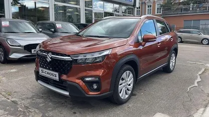 Braun Gebraucht 2024 Suzuki SX4 Comfort Limousine | 23.440 € (Fairer Preis)