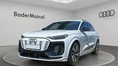 Gletscherweiß metallic Gebraucht 2024 Audi Q6 e-tron Ambiente SUV | 82.930 €