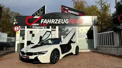 Kristallweiss perleff.m.akzent Gebraucht 2018 BMW i8 Sport Line Coupé | 68.800 € (Superpreis)
