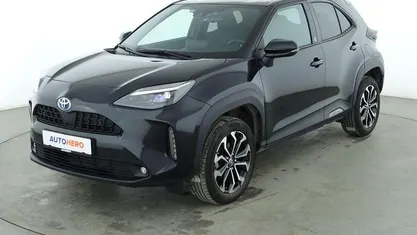 Gebraucht Toyota Yaris Cross Team 116 PS (85 kW) 2023 Schwarz SUV