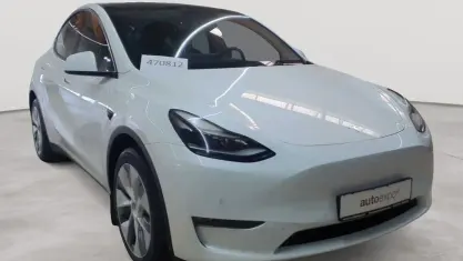 Gebraucht Tesla Model Y 378 kW (514 PS) 2022 Pearl white multicoat SUV