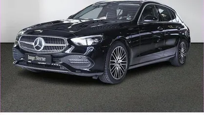 Unilack schwarz Gebraucht 2023 Mercedes C180 Avantgarde Kombi | 29.970 € (Guter Preis)