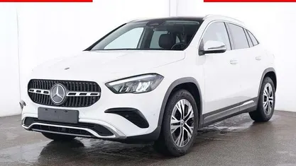 Gebraucht 2024 Mercedes GLA180 Progressive SUV | 36.780 € (Fairer Preis)