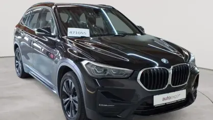 Gebraucht BMW X1 Sport Line 125 PS (91 kW) 2022 Schwarz uni SUV