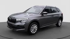 Graphitegrau Gebraucht 2024 Skoda Kamiq Selection SUV | 25.040 € (Fairer Preis)