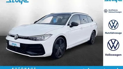 Gebraucht 2024 VW Passat R-line Kombi | 37.450 € (Superpreis)