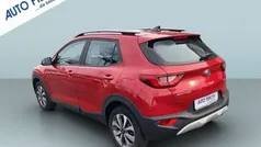 Rot Gebraucht 2021 Kia Stonic Vision SUV | 17.850 € (Guter Preis)